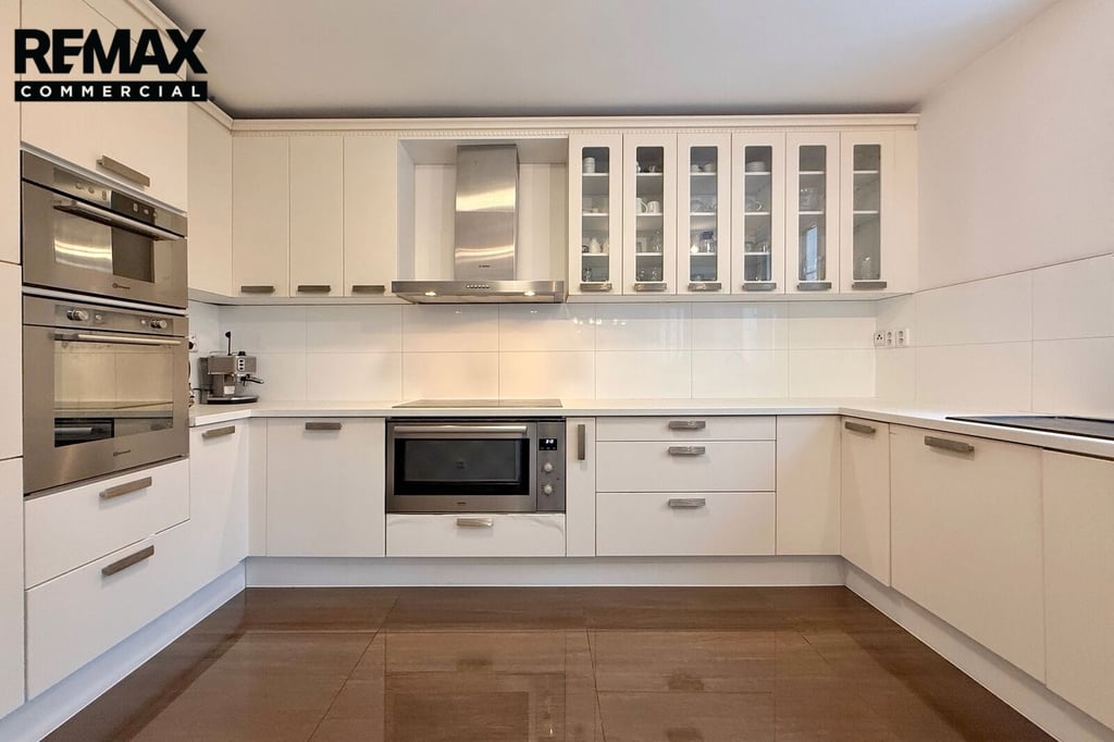 Prodej domu/vily, 355 m² — fotografie 10
